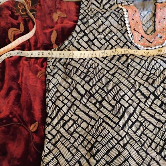 Tribal Black and White Graphic Tank Top with Bib Collar - Picture 13 of 14